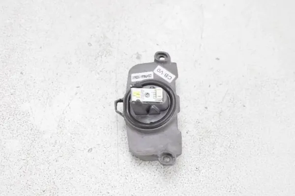 Cache phare BMW OEM 4441183N4X pour Série 3 image 3