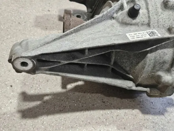 Différentiel arrière OEM 0G2500043B pour Audi Q7 4M image 7