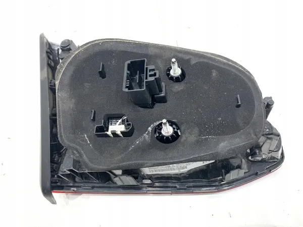 Luz interior trasera derecha VW Golf VII Kombi image 3