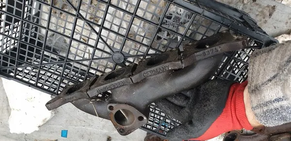 Coletor de escape VW Passat B5 1.8T Turbo 058253033E image 2