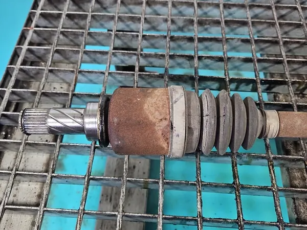 Vänster framaxel Renault Clio IV 12-20 image 2