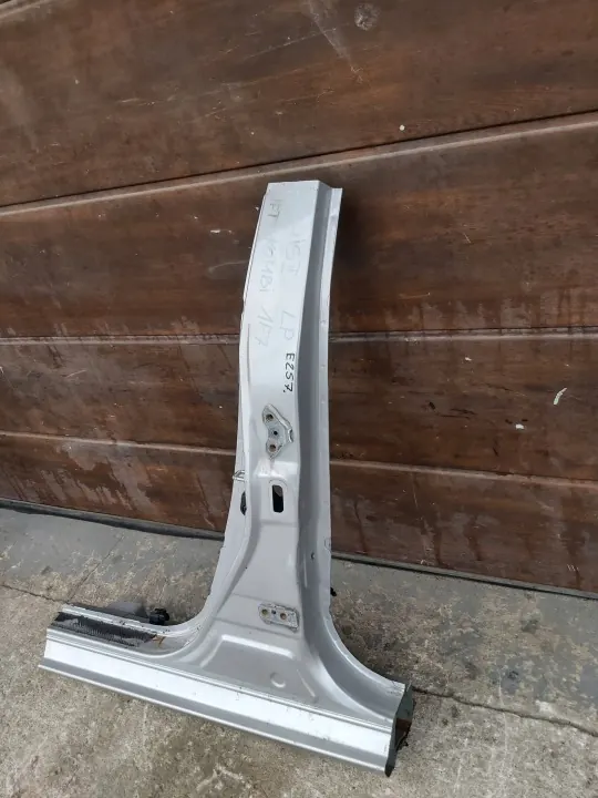 Linke B-Säule Schweller Toyota Auris II OEM AURIS II SŁUPEK B image 4