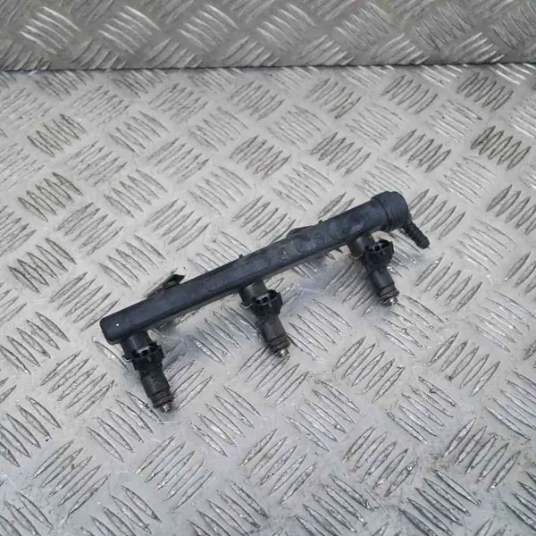 Rampe d'injection VW Polo (6R, 6C) 1.0L 44kw OEM 04C133313R04E906031F image 2