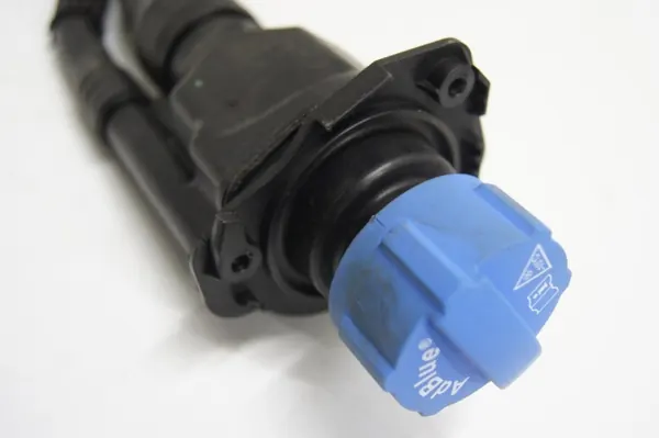 Réservoir AdBlue OEM 172b06541r pour Talento 2.0 dCi image 3