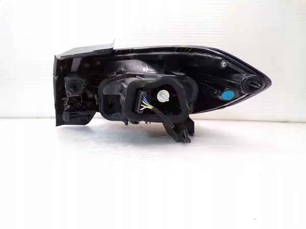 Luz trasera izquierda Opel Corsa F 9829317380 image 3