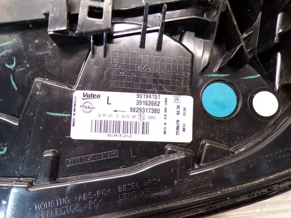 Luz trasera izquierda Opel Corsa F 9829317380 image 4
