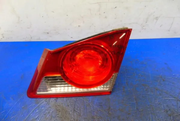 Lámpara maletero Honda IMA Híbrido OEM FROST_2-118077 Derecha image 2