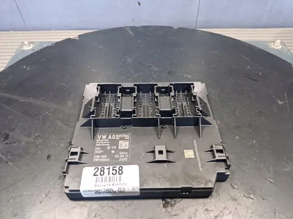 Volkswagen Caddy III mukavuusohjain OEM 5K0937086S image 2