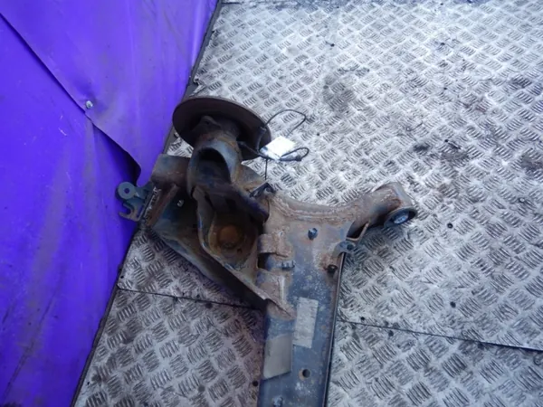 Viga do eixo traseiro OEM Zawada-268969- Renault image 5