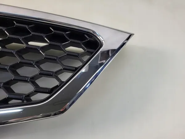 KIA SORENTO 2009-2012 Grill image 8