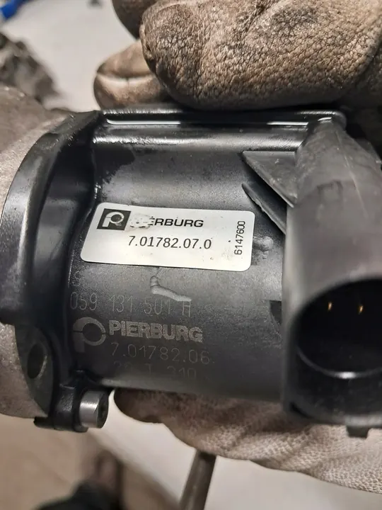 EGR-venttiili AUDI 3.0 TDI 059131501H image 3
