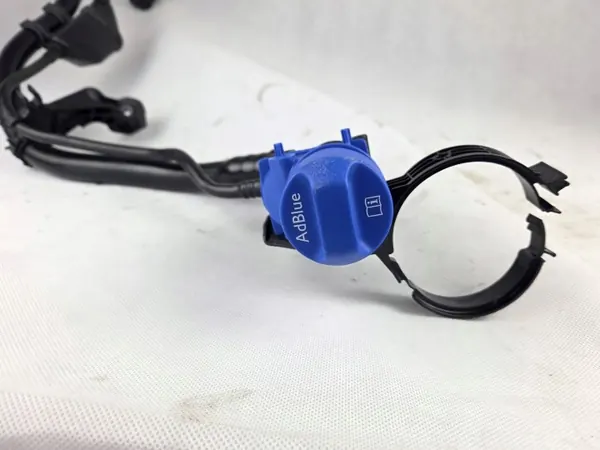 Bouchon AdBlue Opel Crossland X 2017 OEM P1009306A00 image 6