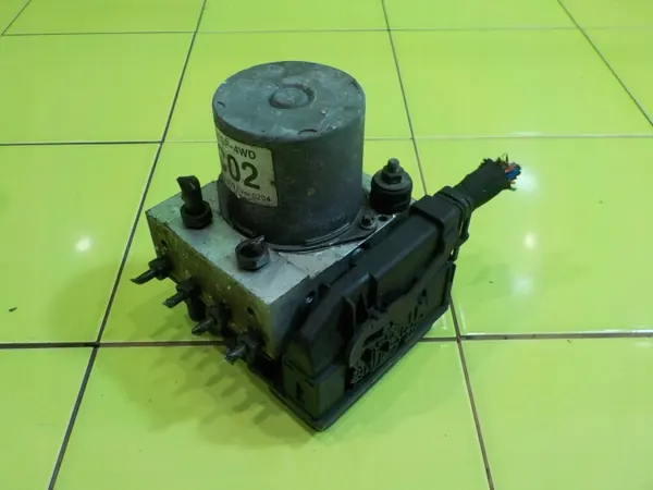 Pompe ABS Hyundai OEM 58910-2B850 Occasion image 2