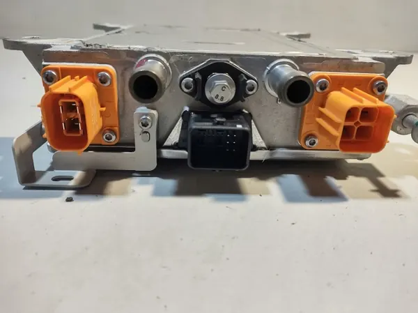 Inversor MG ZS EV OEM 11473414 - Peça usada image 6