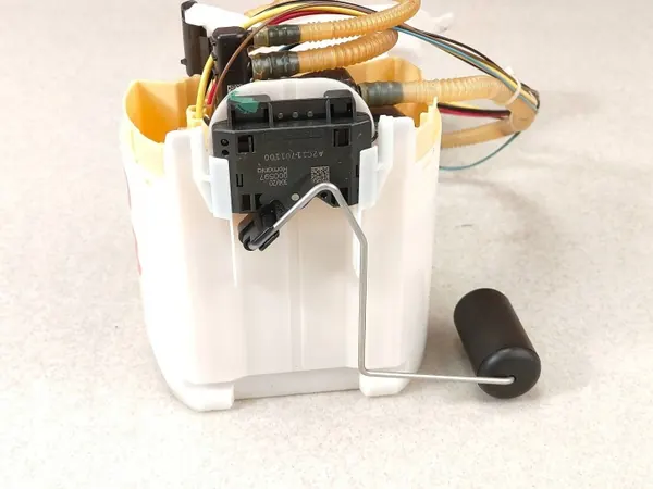 Bomba de combustível OEM 7473444 para BMW G20 G21 image 3
