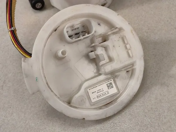 Bomba de combustível OEM 7473444 para BMW G20 G21 image 5