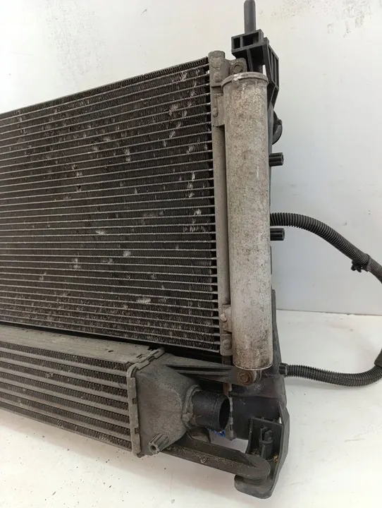 FIAT LINEA 1.3 M-JET Intercooler Radiador de Agua image 3