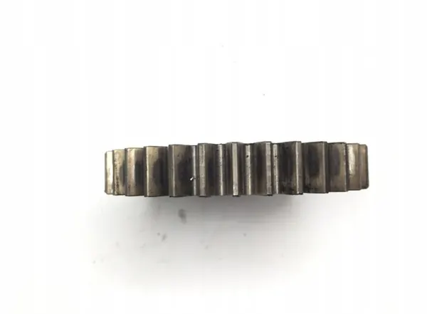 Pignon pompe à huile moteur DAF OEM 1332565 image 3