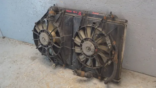 Honda FR-V 2.2 i-CTDI Lüfter OEM JKM23563 image 9