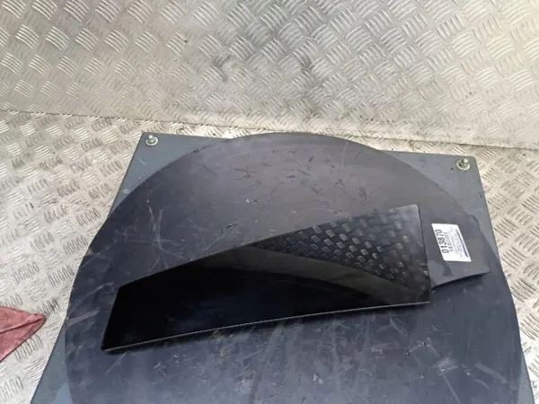 Vitre de pilier droit Tesla Model S OEM 01 image 3