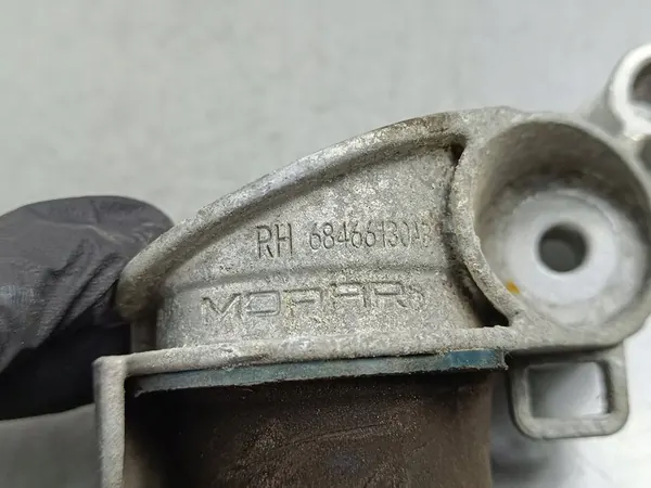 SUPORTE DE ESCAPE DIREITO JEEP GRAND CHEROKEE 3.6 WL LONG image 4