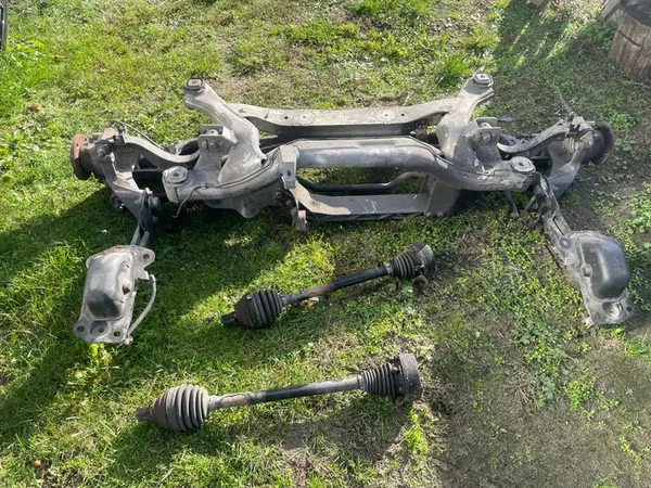 Suspensão traseira VW Passat B6 3.2 FSI 4-Motion image 2