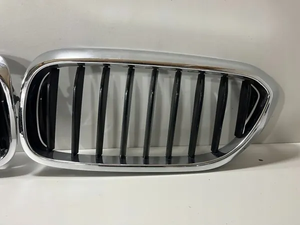 Ventilationsgallret BMW 5 G30 G31 OEM 7390865 - Begagnad image 3