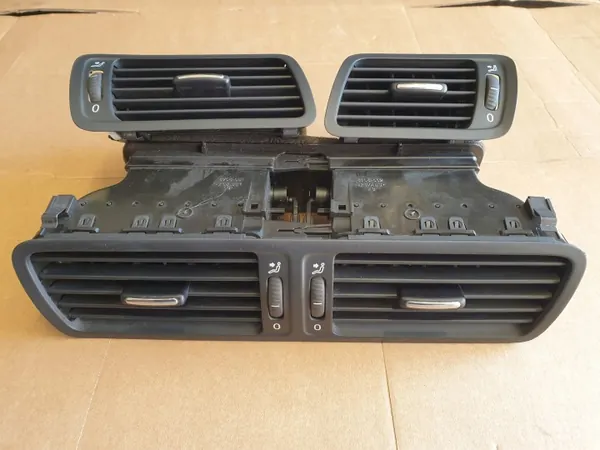 Ilmastointiritilä Set OEM 3C1819728E VW Passat B6:lle image 2