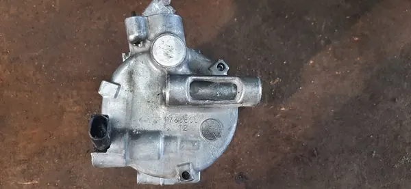 Compressore A/C Audi 5Q0820803L image 4