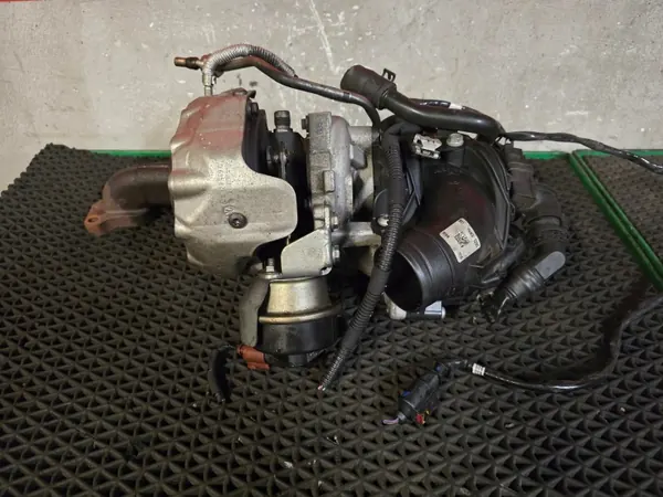 Turbo OEM 04L253019AA Audi A4 B8:lle image 2