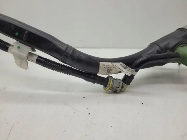 Bränsleinsläppsrör OEM 7354376 för BMW 6-serie G32 GT image 6