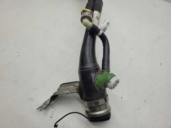 Bränsleinsläppsrör OEM 7354376 för BMW 6-serie G32 GT image 8