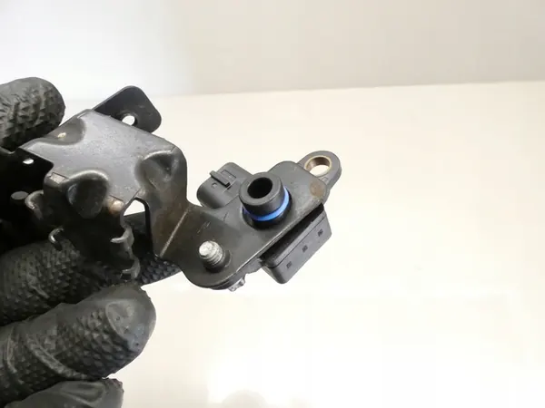 Boost Pressure Sensor Opel Vectra C Signum 2.2 DTI image 4