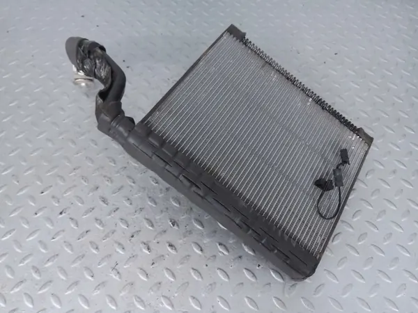 AC-förångare Ford Mustang VI OEM FR3Z19860B image 3
