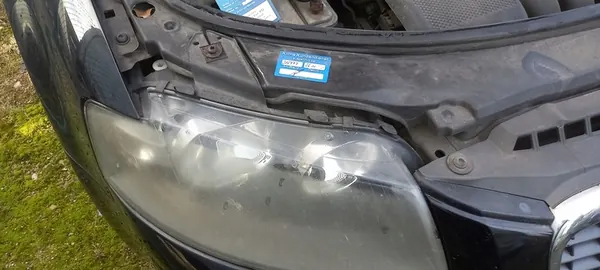 Faros Derecho Audi A3 8P 03-05 OEM 8P0941004A image 2