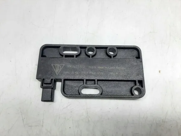 Porsche Macan Keyless Entry OEM 7PP962132A - Käytetty image 2