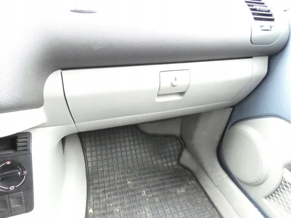 Guantelete pasajero VW Lupo 98-05 OEM - Gris image 2