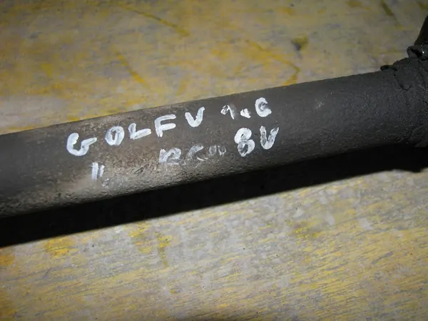 Vänster framaxel Golf V A3 8P Touran I image 4