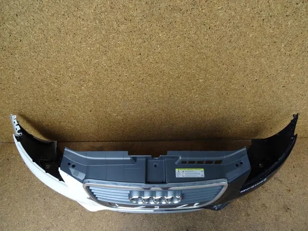 Parachoques delantero completo AUDI A3 8P S-LINE image 5