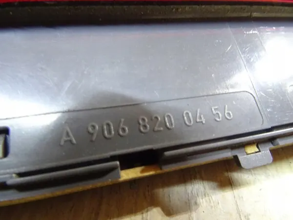 Achterstoplicht A9068200456 image 7