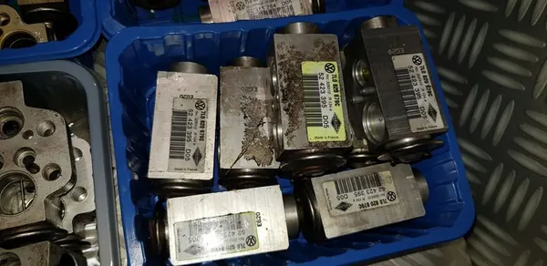 VW Touareg Porsche Cayenne Audi Q7 AC Expansieventiel OEM image 4