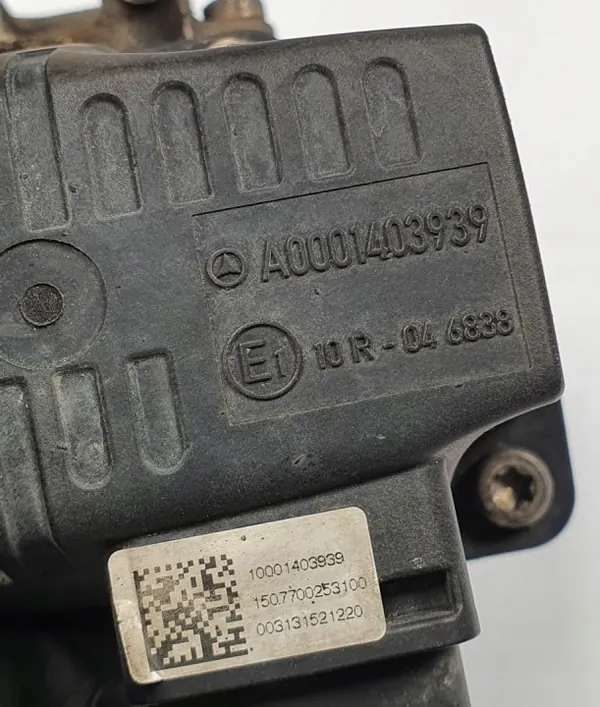 Inyector AdBlue OEM A0001403939 para Mercedes Actros MP4 image 5