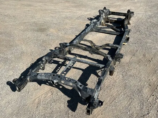Gebruikt Nissan Titan 4x4 frame OEM EZ03B 2016 image 6
