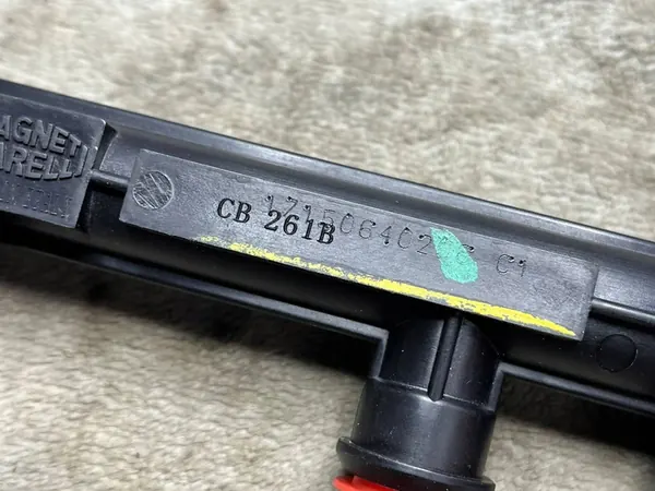 Rampe d'injection Fiat Panda 1.2 Gauche OEM C138 image 2