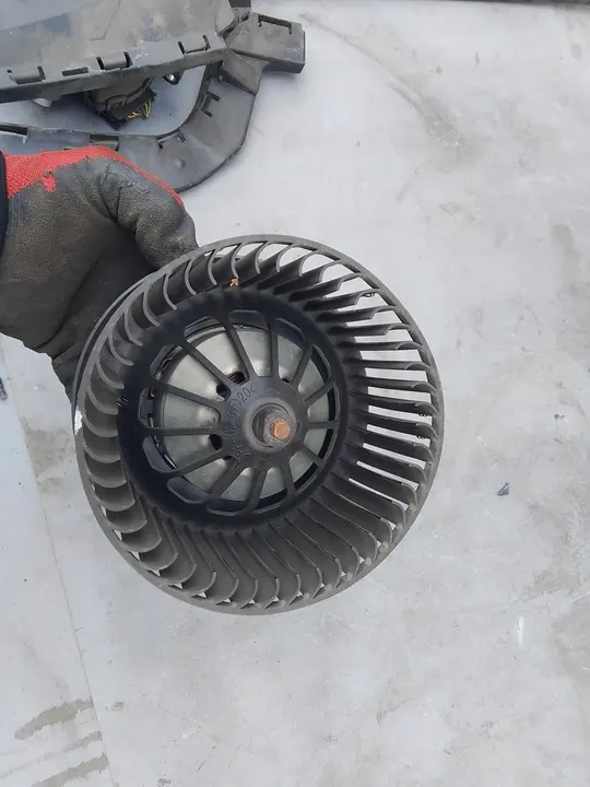 Motor de Ventilador Volvo V50 4M5H-18456-CD image 3