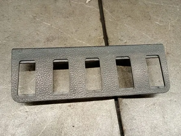 Mercedes W123 instrumentbräda kontrollpanel image 2