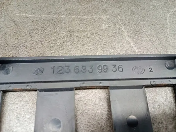 Mercedes W123 instrumentbräda kontrollpanel image 7
