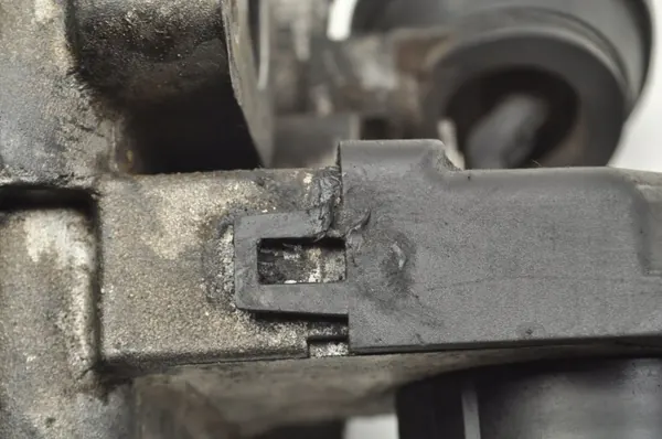 Volvo OE 31422119 EGR-Ventil - Gebraucht image 8