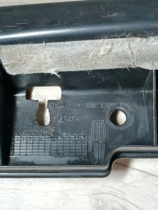 Lincoln Continental takavalon osa OEM G9B17E851AD image 4