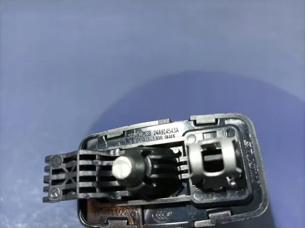 Viseira Solar Esquerda Mercedes GLA W156 OEM A1768101300 image 6